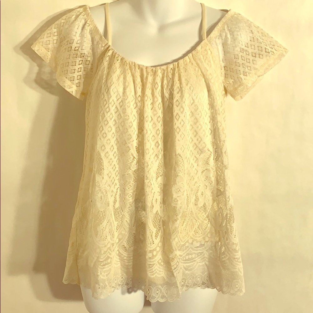 Brand New Maurices Off White Blouse !